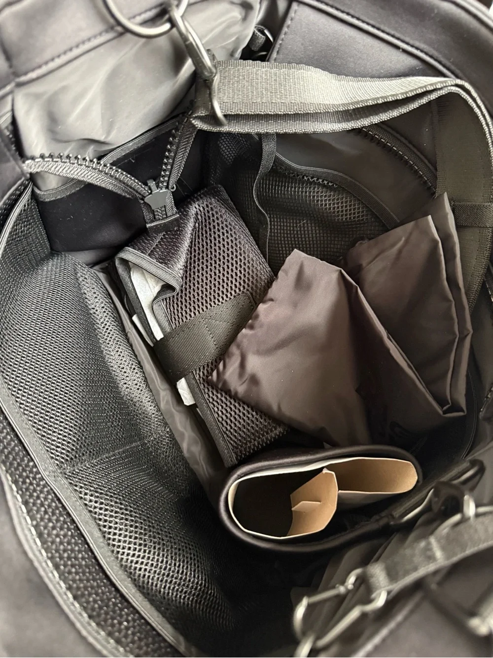 Wade Dagne Dover Black Diaper Tote with Crossbody Strap